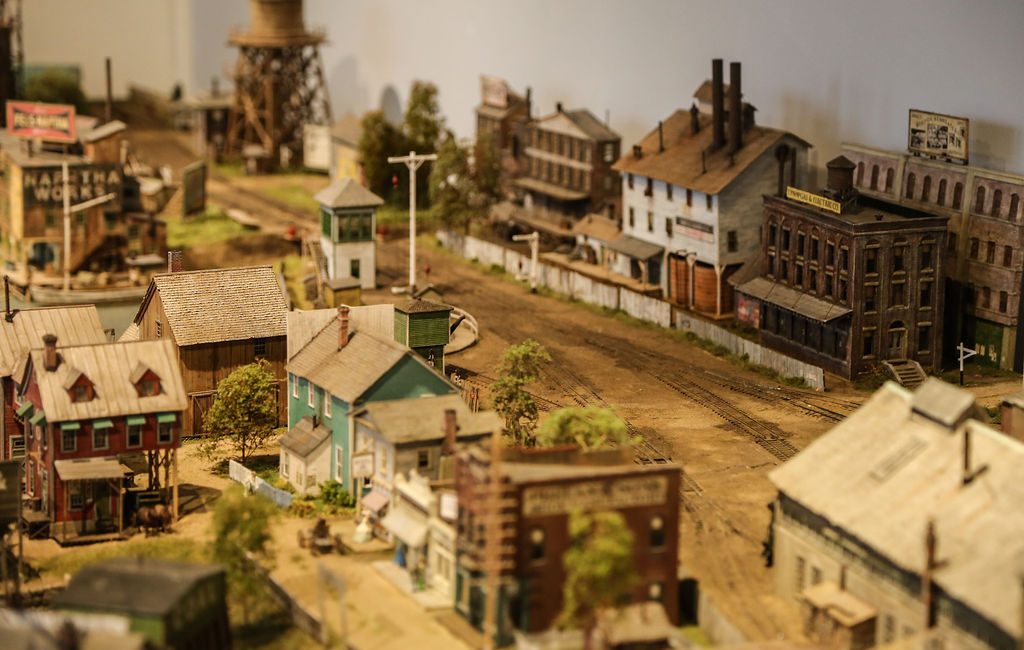 Tour & Conversation with Artist Todd Gieg